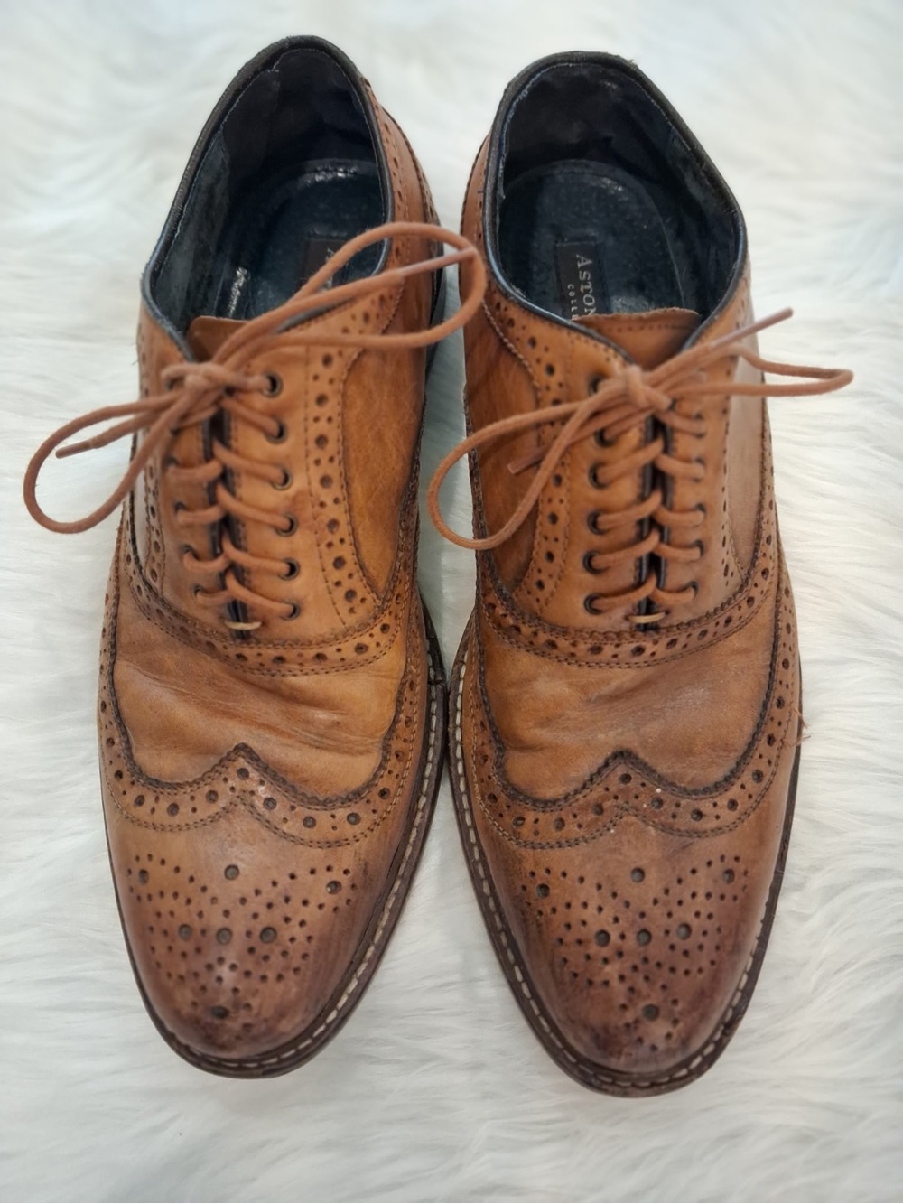 Men's Tan Leather Wingtip Derby Brogues
